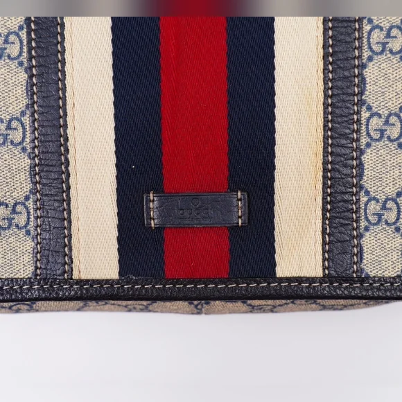 Gucci Beige and Black Messenger Bag - Picture 3 of 15